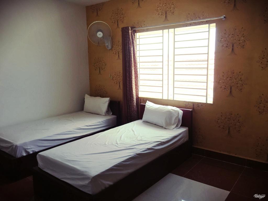 Soben Sensok Guesthouse Phnom Penh Exterior photo